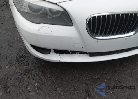 2012 BMW 528I xDrive z USA, uszkodzony, nr VIN WBAXH5C59CDW07794